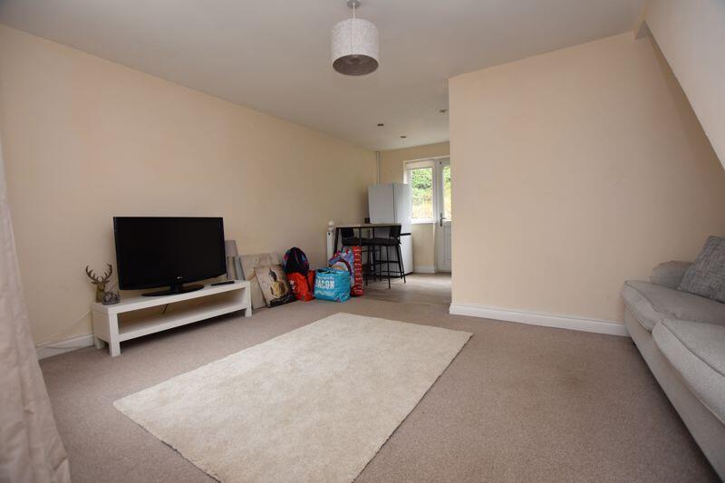 Ash Close, Uppingham photo 3