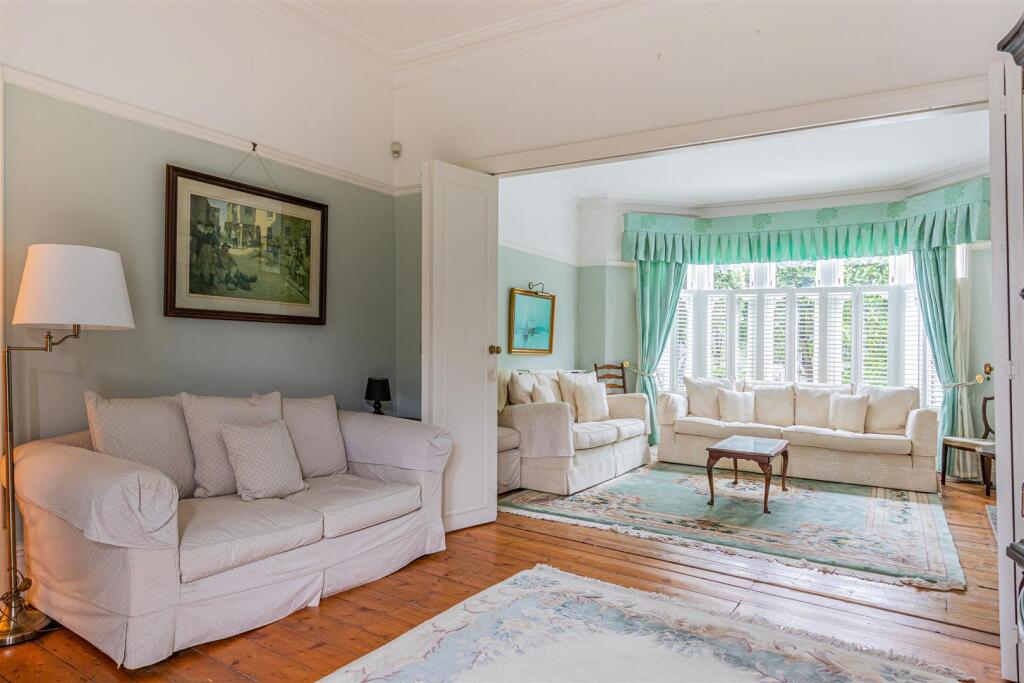 Apartment in Cardiff, Canton - View 5