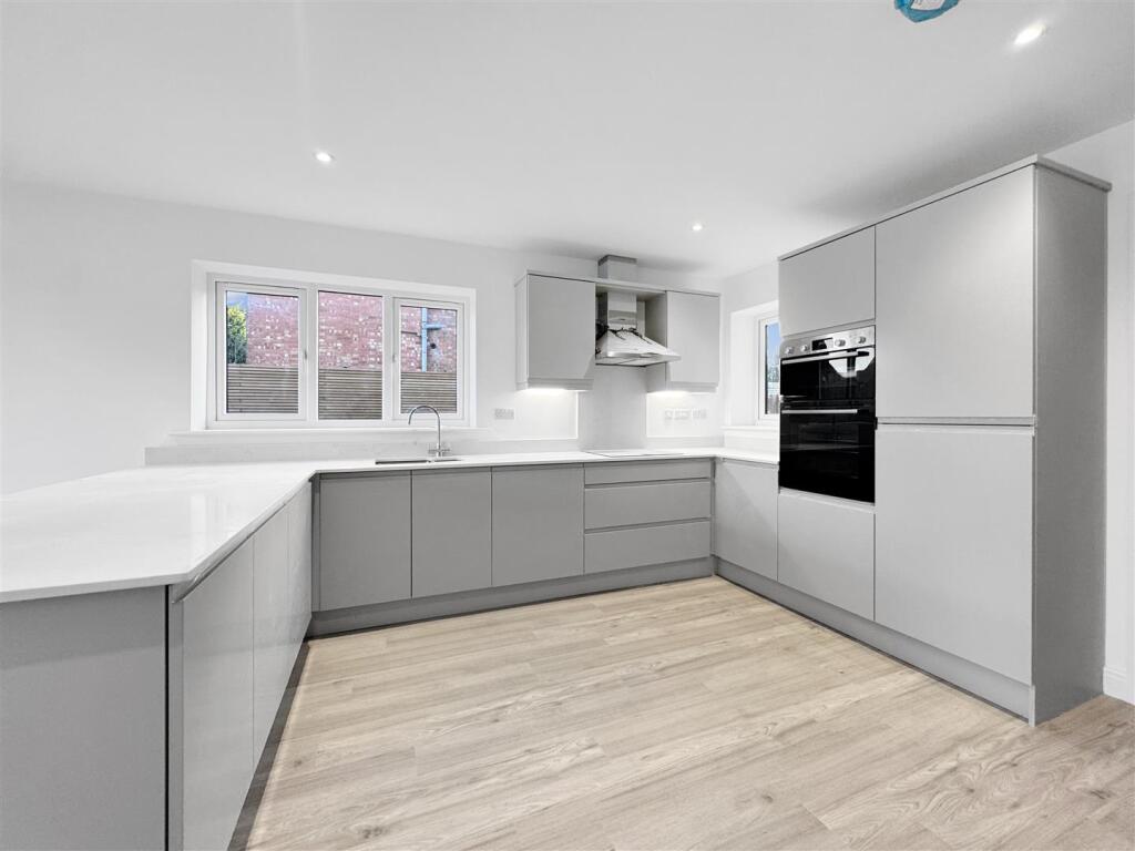 1 Bosworth Close, Broughton Astley,. photo 4