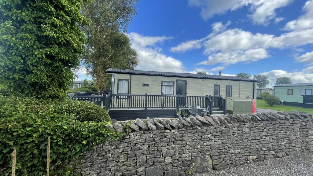Main image of property: 21 Whitbarrow Lakesway Lodge Park, Levens, LA8 8EQ