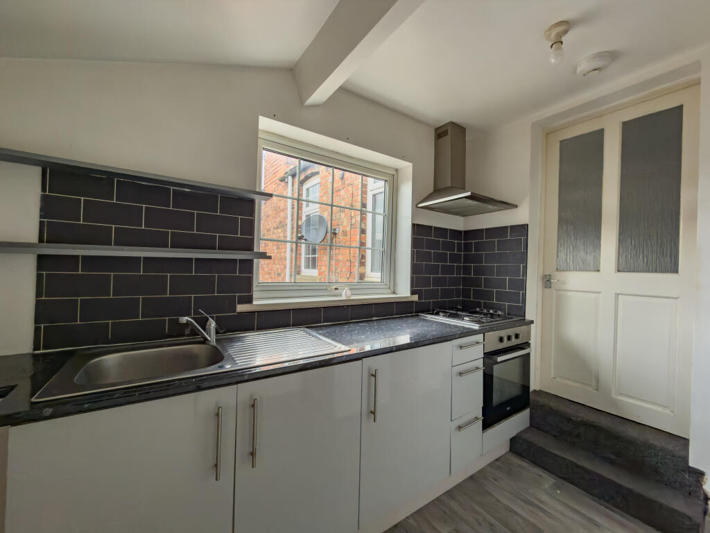 Apartment in Durham - View 3