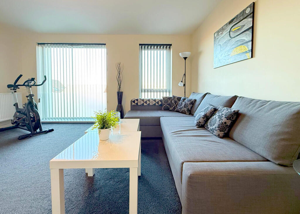 Apartment in Coventry, West Midlands - More