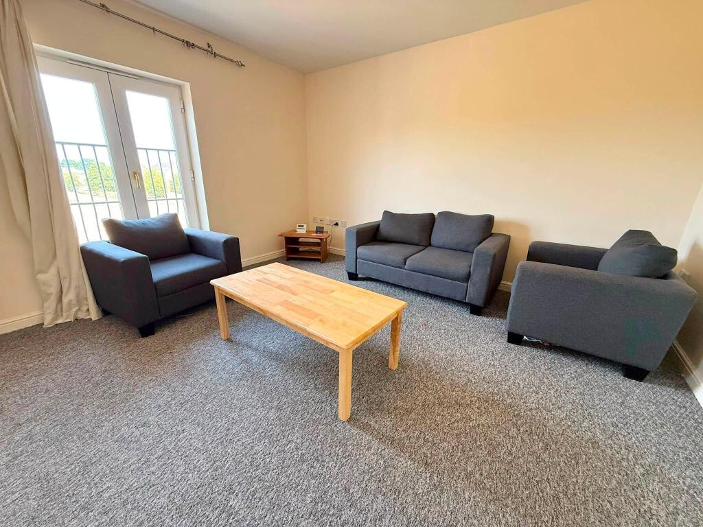 Apartment in Coventry, Walsgrave - View 3