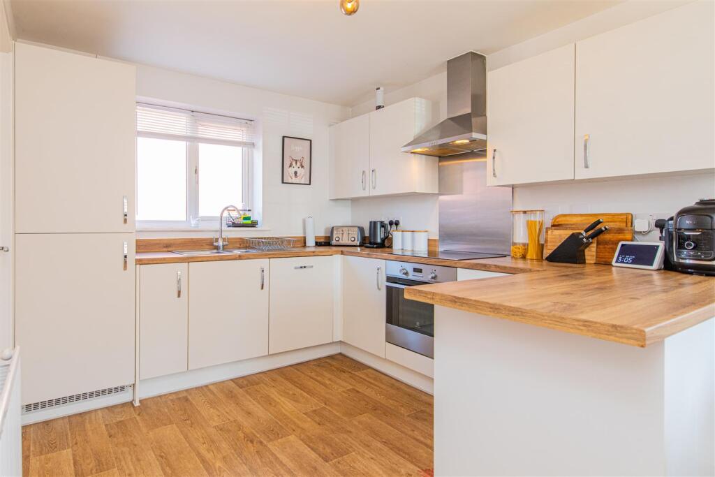 Egan Close, Weldon, Corby - More