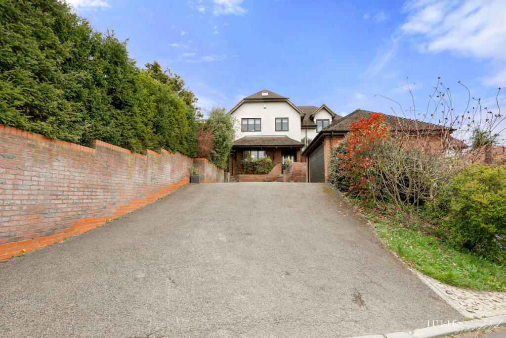 Main image of property: Lee Chapel Lane, Basildon, SS16