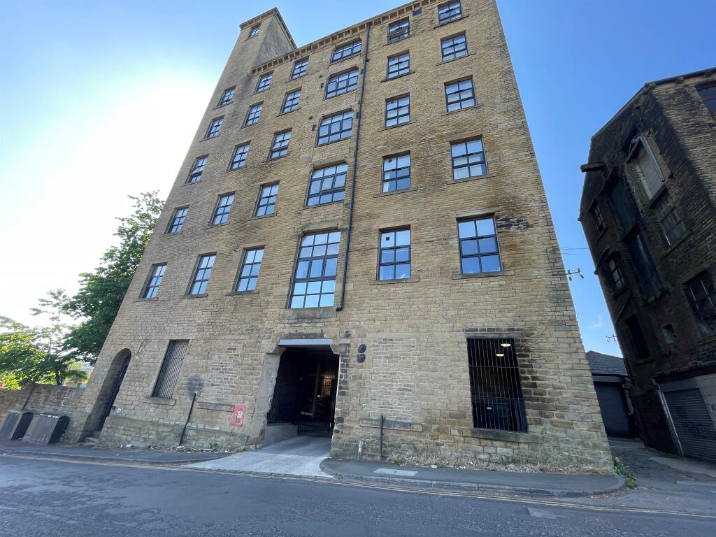 Main image of property: Pellon Lane, Halifax