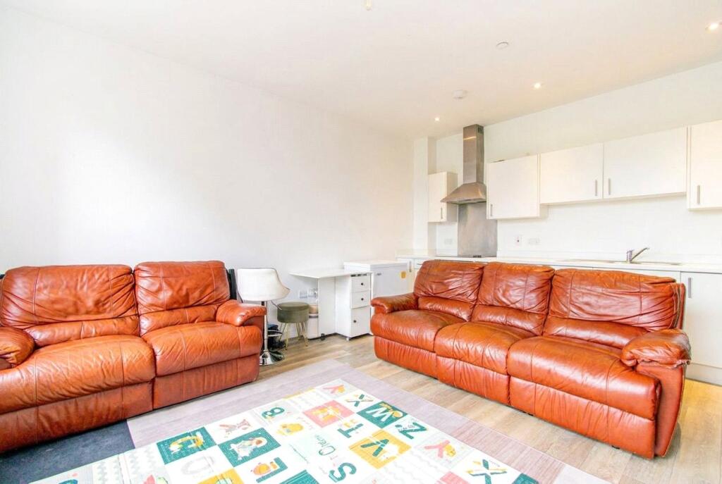 Apartment in Reading - More