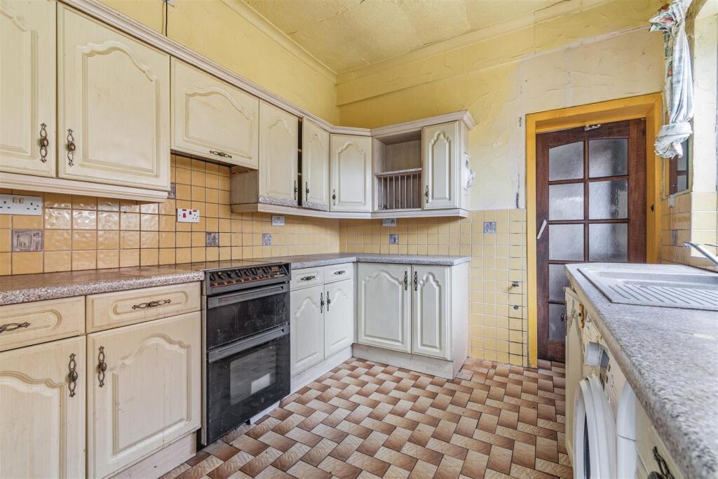 House in Sutton Coldfield, Maney - View 3