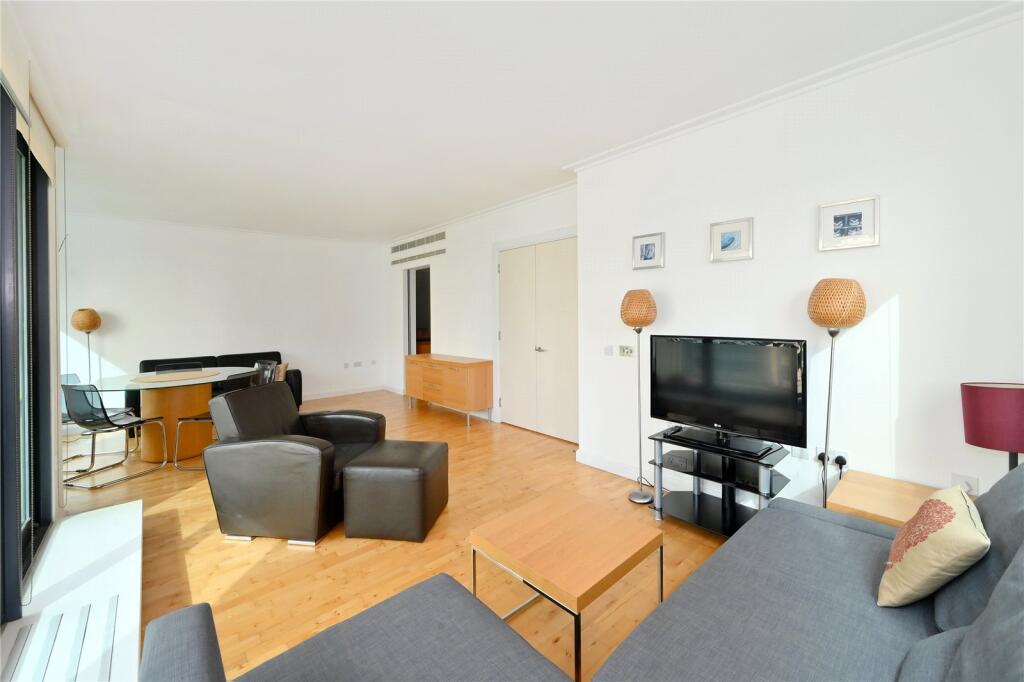 Main image of property: Discovery Dock Apartments, 3 South Quay Square, Canary Wharf, London, E14