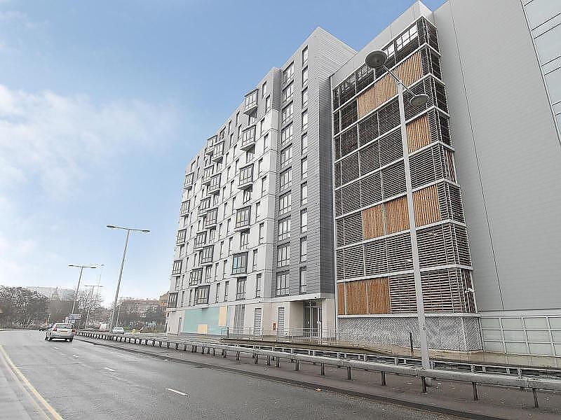 Main image of property: Hermitage, Chatham Street, Reading, RG1