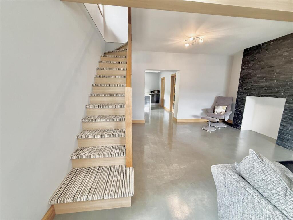 Graig Terrace, Abercwmboi, Aberdare photo 2