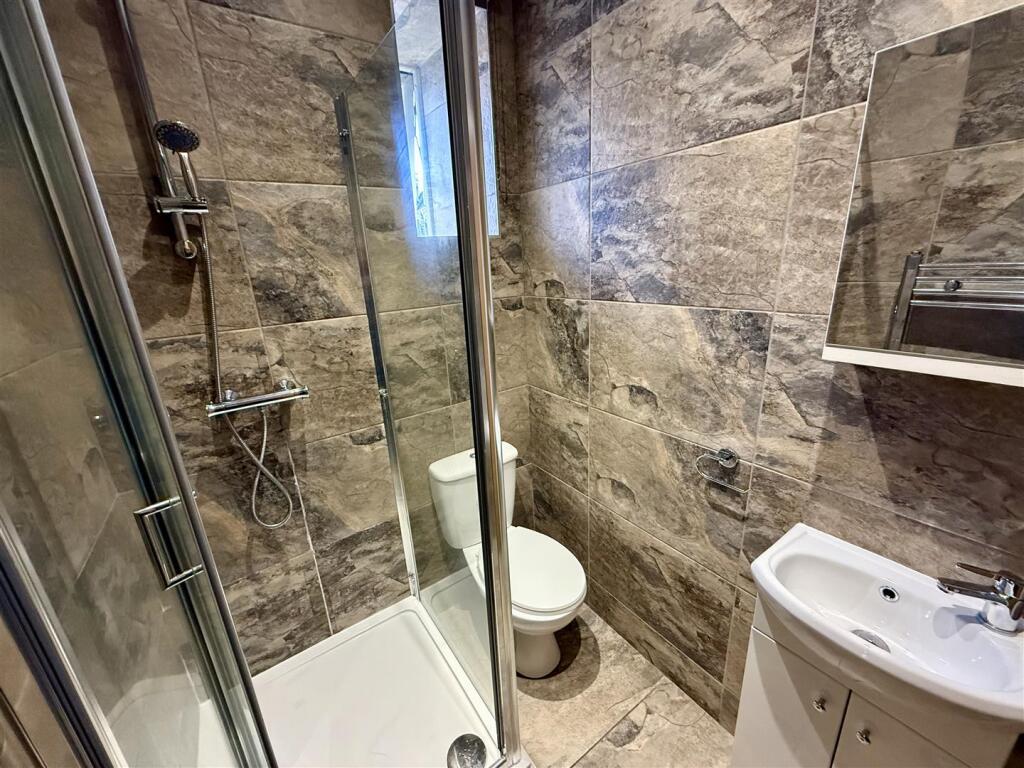 Apartment in Cardiff, Maindy, Cathays - More