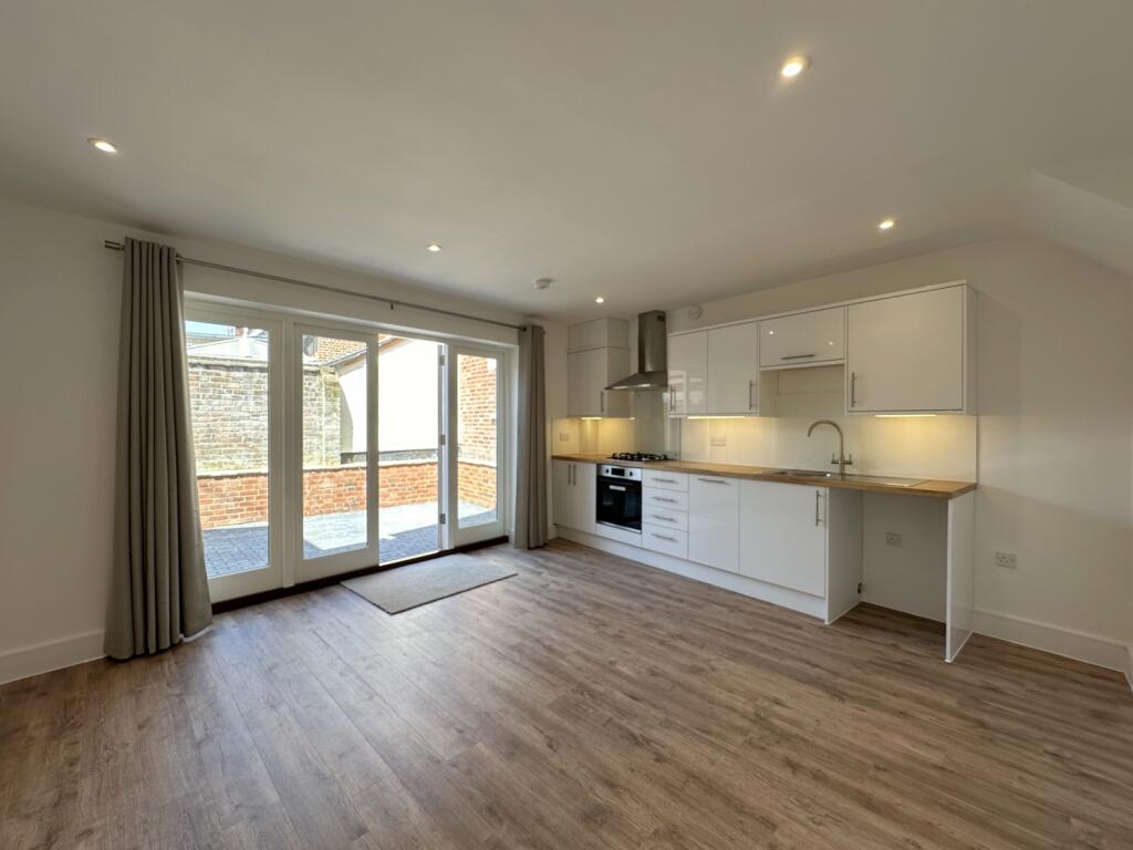 House in Wantage, Belmont - View 2