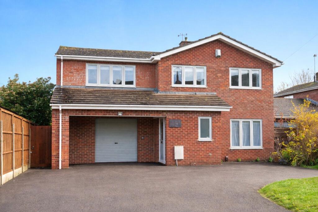 Petticoat Lane, Dilton Marsh