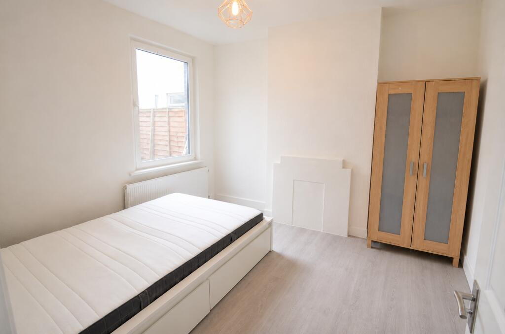 4 bedroom terraced house for rent
