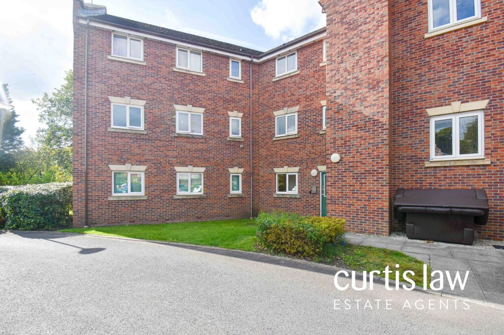 1-bed flat on Lever Close, Blackburn, BB2, £60,000