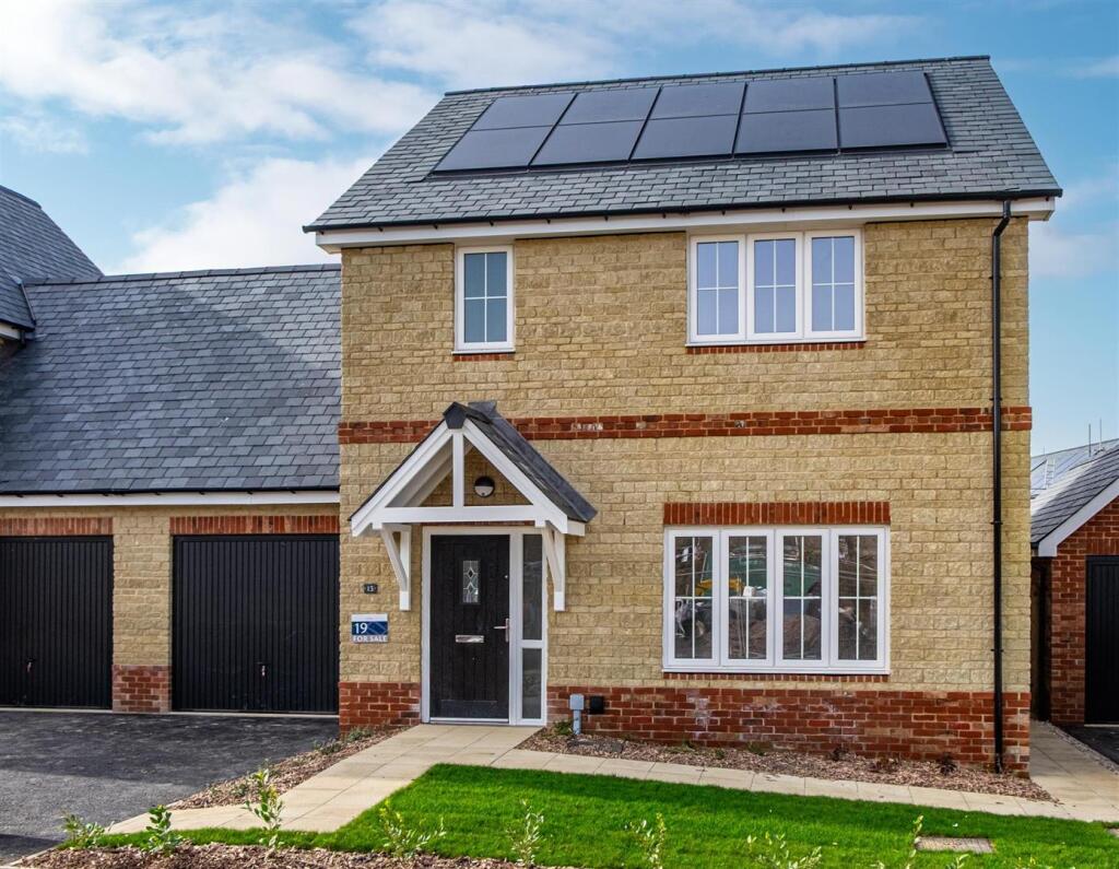 Main image of property: GODSHILL VILLAGE