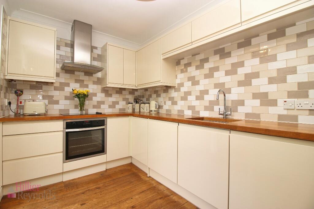 House in Tonbridge - View 3
