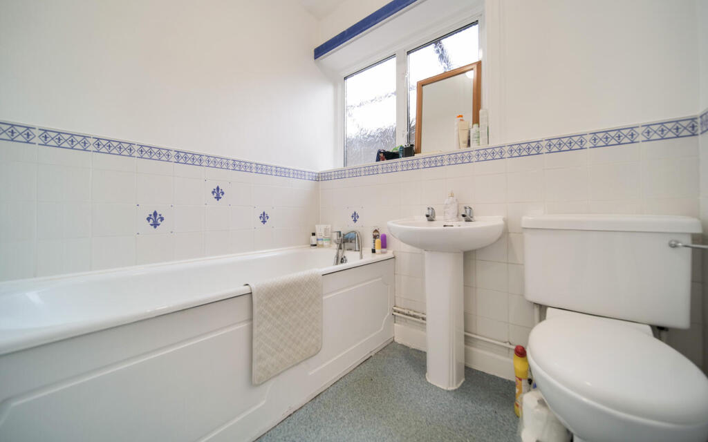 House in Swindon, Melksham - View 4