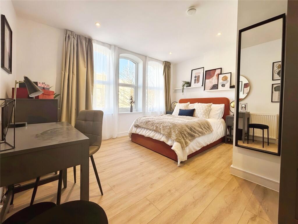 Main image of property: High Street, Gillingham, Kent, ME7