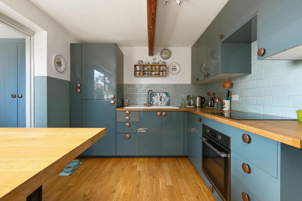 House in Tonbridge - View 2