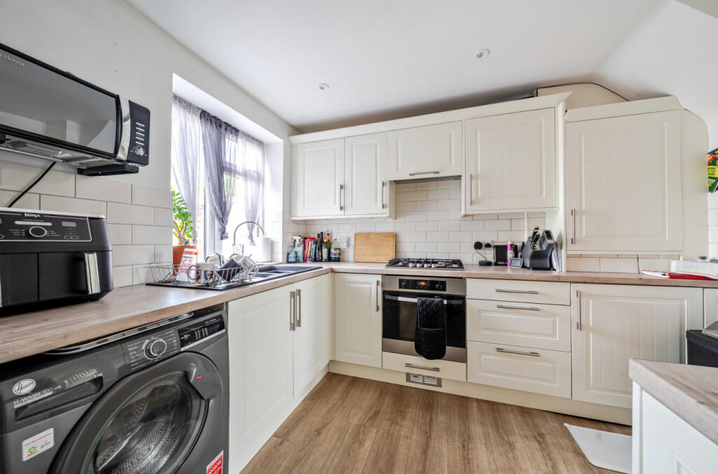 House in Worthing, West Sussex - View 4