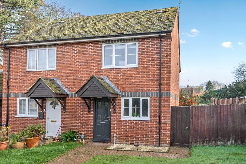 2-bed terraced on 9, Gilkes Yard, Banbury , £274,000