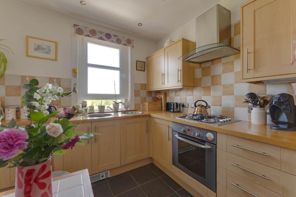 Apartment in Greenock, Inverclyde - More