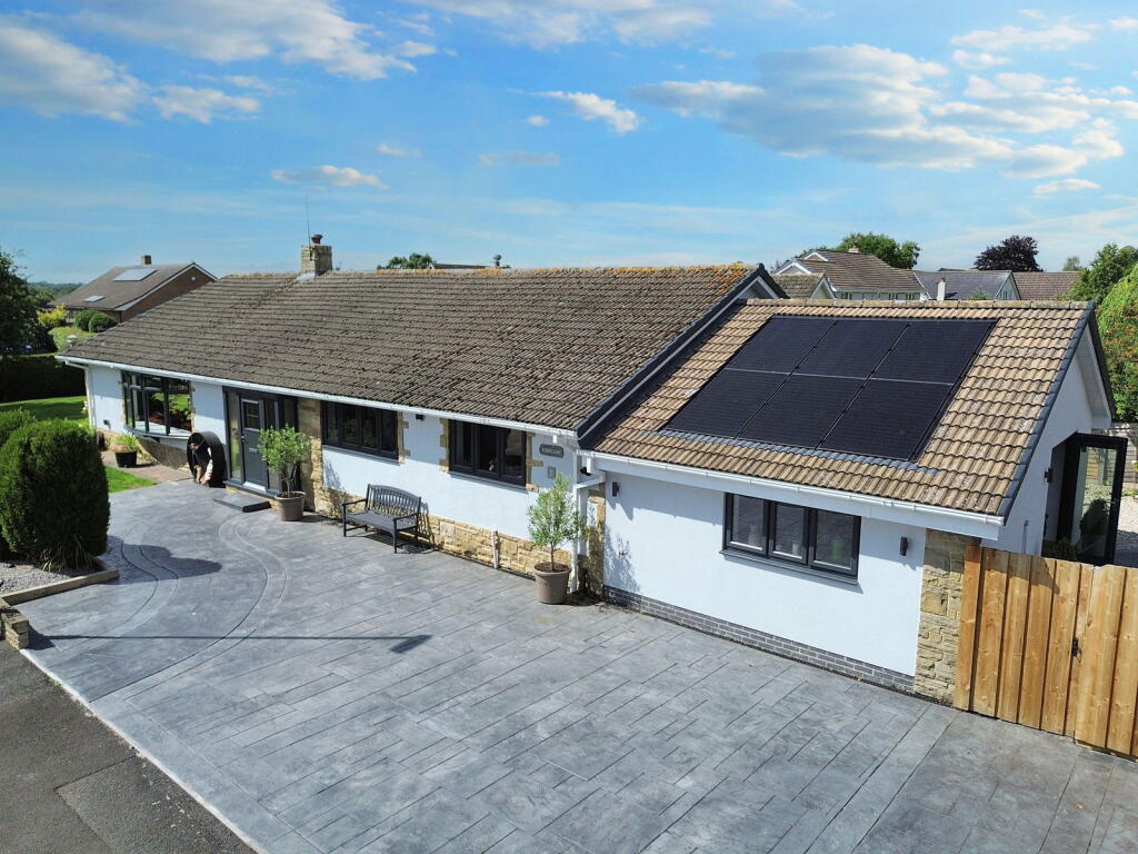 Main image of property: Roseglen, Hilton