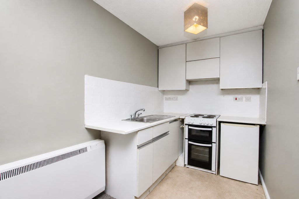 Apartment in Bath - View 4