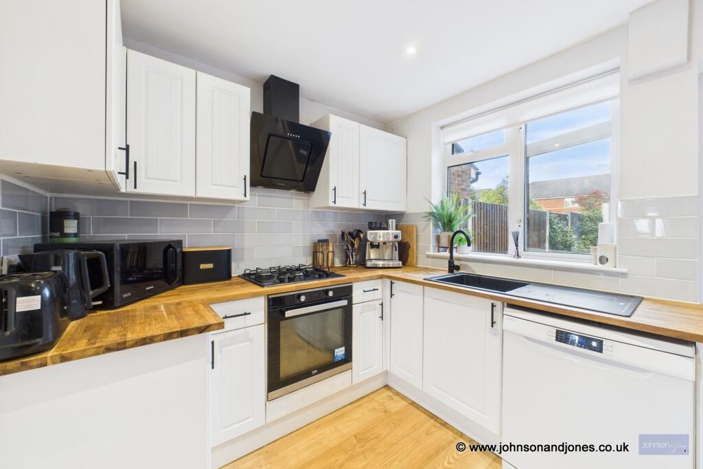 House in Kingston upon Thames - View 4