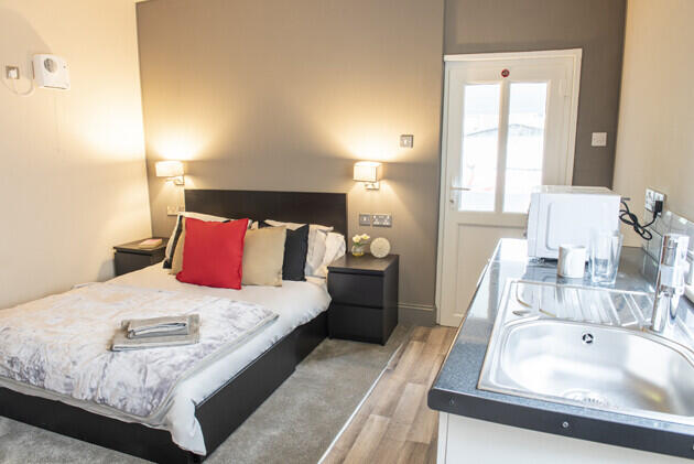 Main image of property: Tennyson Avenue - Rm3