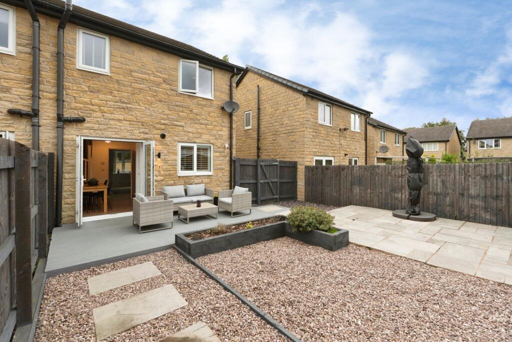 Maden Fold Close, Burnley, Lancashire, BB12 photo 4