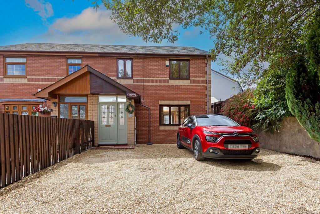 Myfanwy, Ashgrove Terrace, Nelson, Treharris