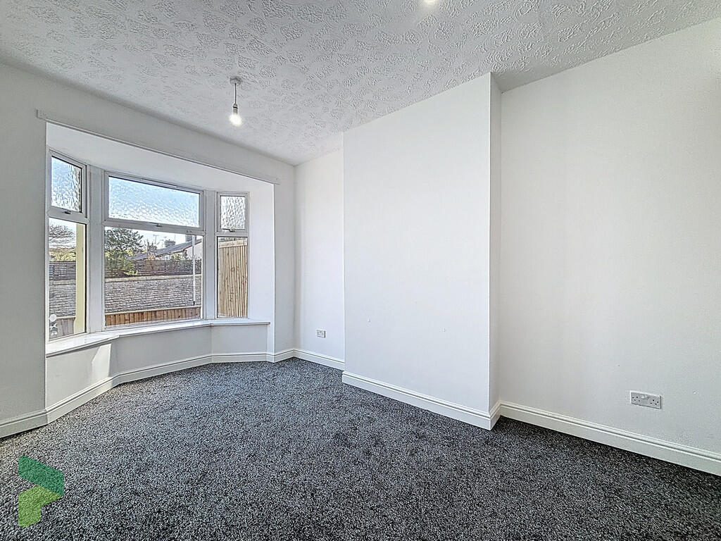 Bolton Road, Darwen photo 3