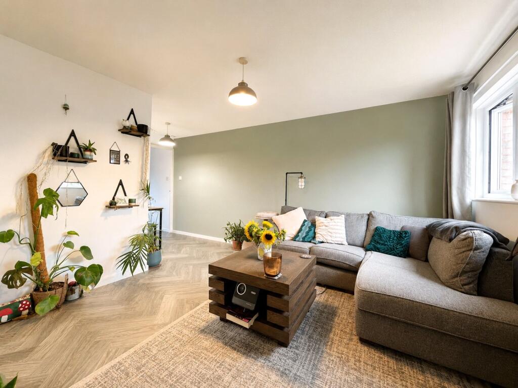 Apartment in Plymouth - View 4