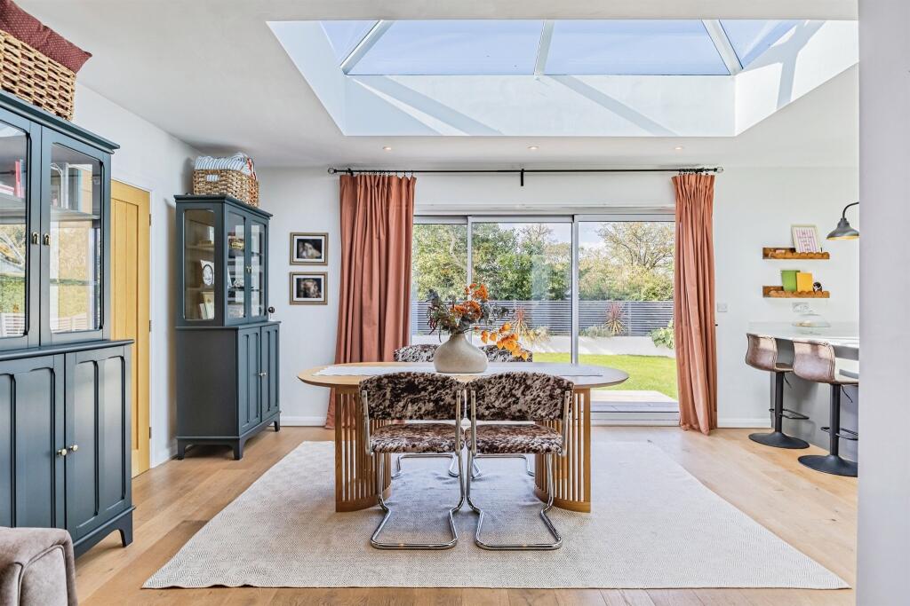 House in Torquay, Torbay - View 5