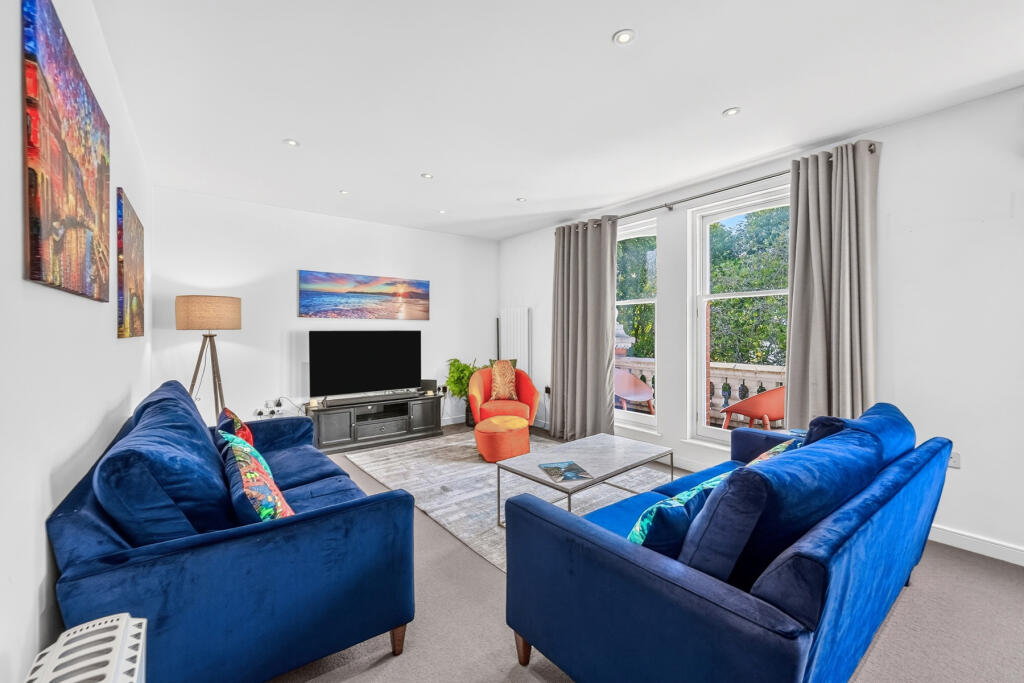 Apartment in London - View 3