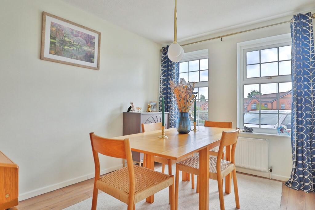 Poppleton Road, Tingley, Wakefield, West Yorkshire, WF3 photo 4
