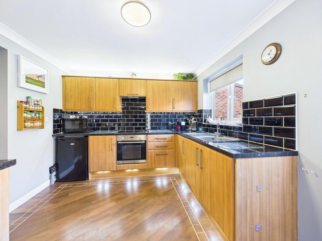 Bluebell Close, Gateshead, NE9 photo 3