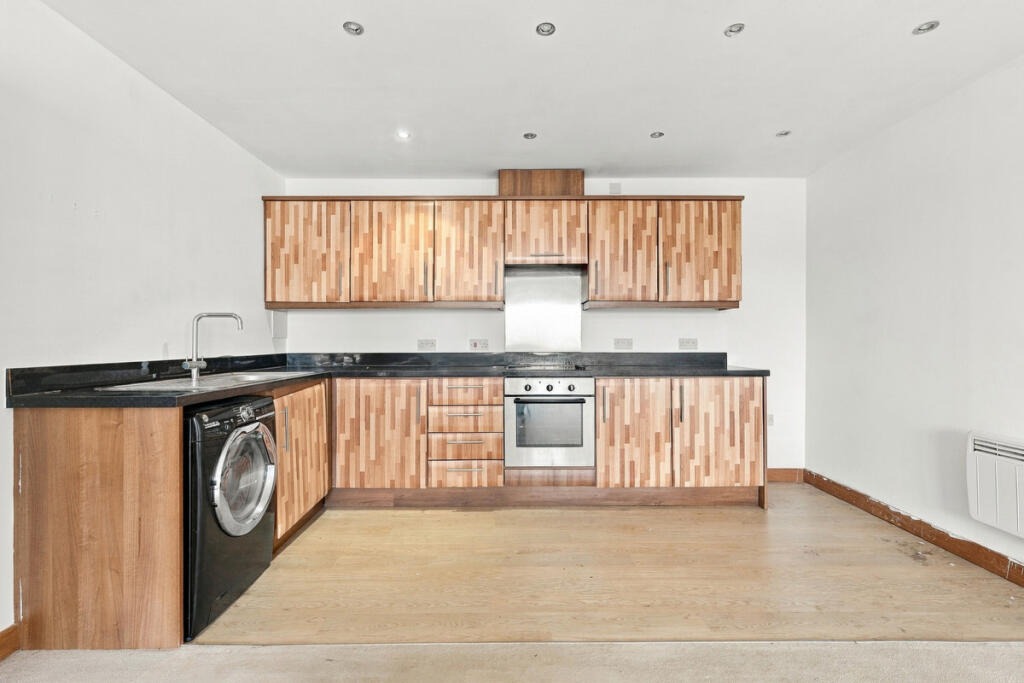 Apartment in Southend-on-Sea, Prittlewell - View 3
