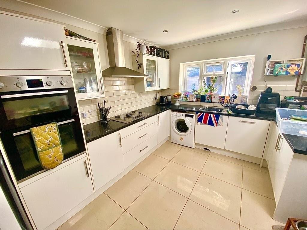 House in Southall - View 4