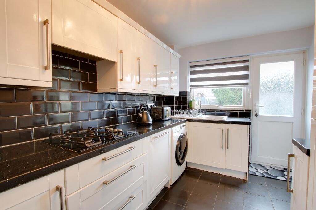 Greyshott Avenue, Fareham photo 4