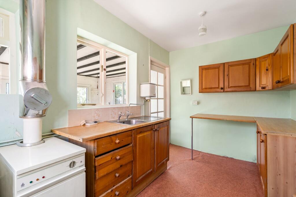 House in Tonbridge - More