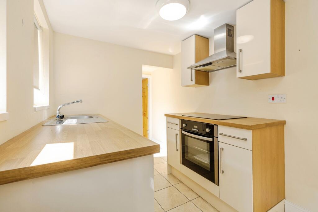 House in Lincoln, Lincolnshire - View 2