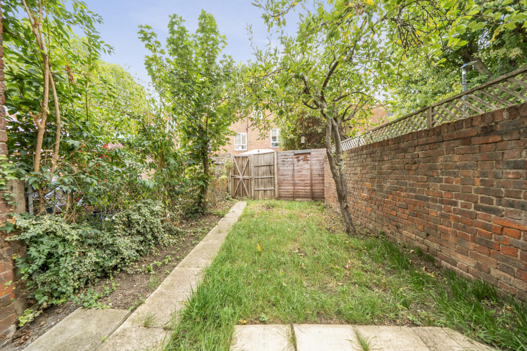 House in London - View 4