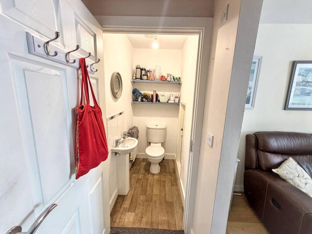 Wharrad Close, Alcester, Warwickshire, B50 4FR photo 5