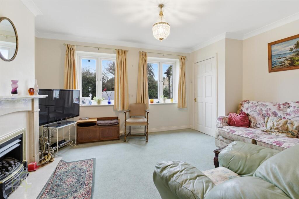 Cheltenham Road, Broadway photo 4