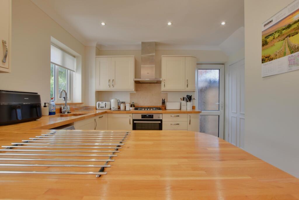 House in Maldon, Latchingdon - More
