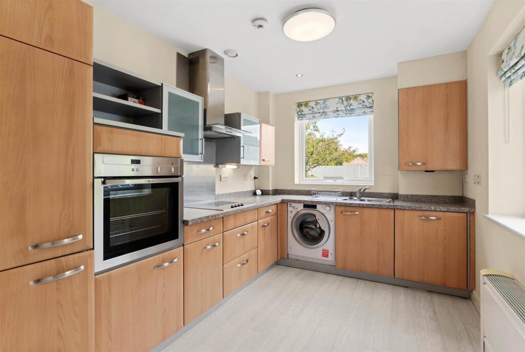 Apartment in Coventry - View 5